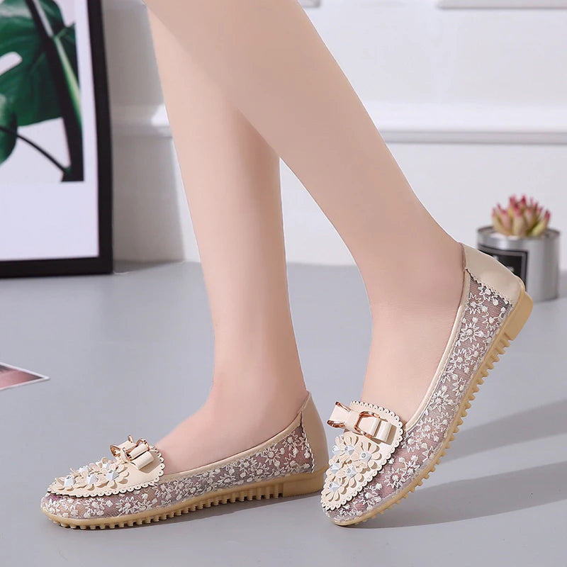 Summer Breathable Solid Color Vulcanized Shoes Floral Embroidery Bowknot Loafers Women Non-slip Flower Sneakers Chaussure Femmes